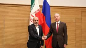 Russian & Iranian security chiefs hold extensive talks