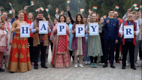 WATCH Russian diplomats dance on India’s Republic Day
