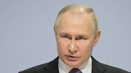 Ukrainische Neonazis sind „Abschaum“ – Putin – RT Russland und die ehemalige Sowjetunion