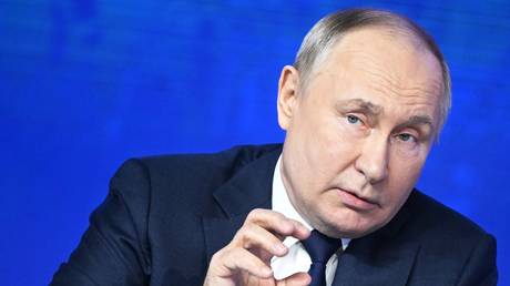 Putin calls for global fight against ‘Nazi propaganda’ — RT Russia & Former Soviet Union
