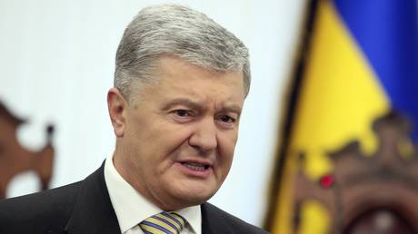 Ex-Ukrainian president denounces travel ban as ‘offence to democracy’ — RT World News