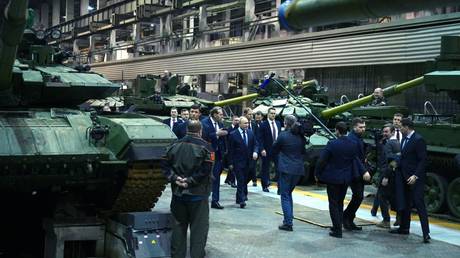 Russland hat es „sehr gut gemacht“, seine Verteidigungsindustrie anzukurbeln – US-General – RT World News