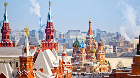 Russland kann zu den vier größten Volkswirtschaften der Welt aufsteigen – Putin – RT Business News