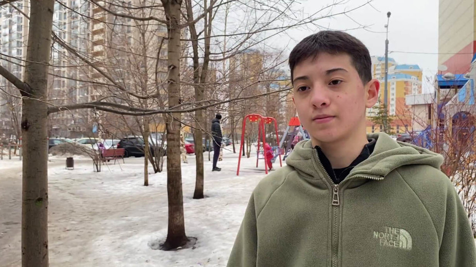 Hero teen helped over 100 to safety during Moscow terrorist attack