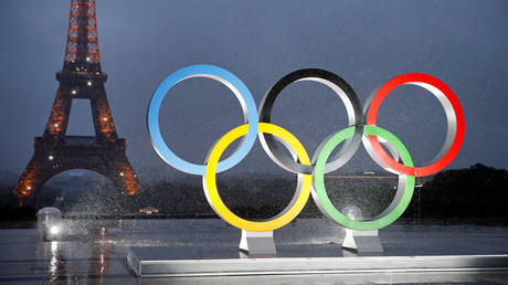 Unveiling of the Olympic rings after the official announcement that the Olympic Games 2024 had been awarded to the city of Paris