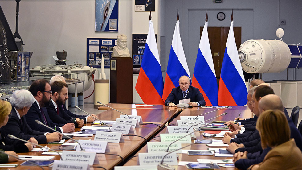 Poutine ordonne une augmentation du financement de l'énergie nucléaire spatiale