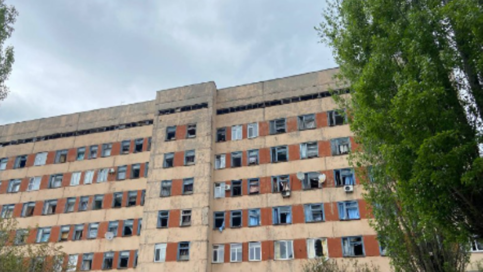 Ukraine greift Krankenhaus im Donbass an und verletzt acht – Beamte