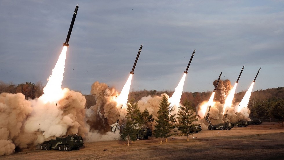 North Korea fires ballistic missiles – Seoul and Tokyo