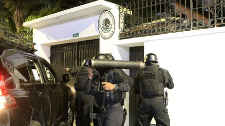 Ecuadorian police attempt to break in to the Mexican Embassy in Quito to arrest Ecuador’s former VP, Jorge Glas, April 5, 2024.