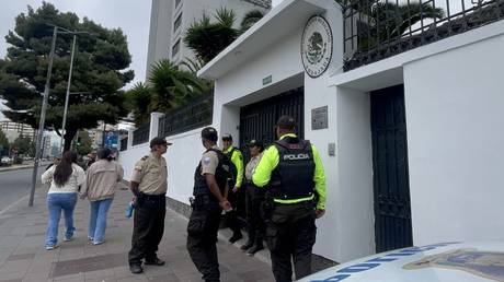 Ecuadorian police on Saturday outside the Mexican Embassy in Quito.