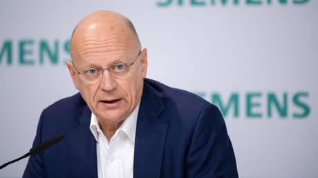Siemens boss downplays Germany’s China decoupling plans — RT Business News