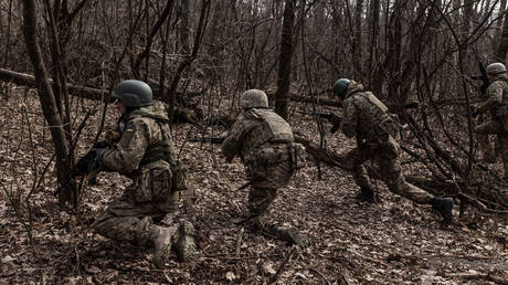 FILE PHOTO. Ukrainian soldiers.