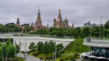  The Kremlin and St. Basil's Cathedral in Moscow, Russia