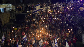 Protests turn into riot outside Netanyahu’s home in Jerusalem (VIDEO)