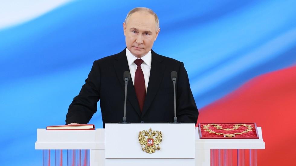Poutine commente les relations avec l'Occident lors de son discours d'investiture