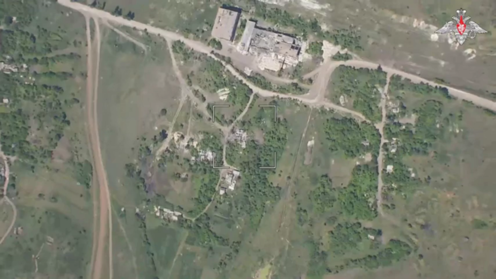 Une VIDÉO montre les forces russes libérant le bastion du Donbass