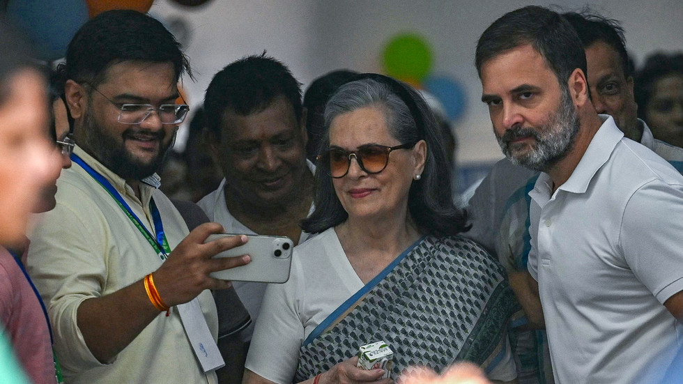 Indian capital heads to the polls