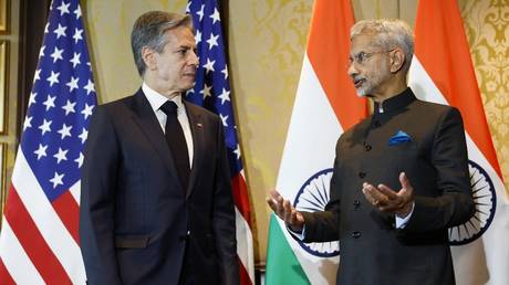 US Secretary of State Antony Blinken (L) meets India's External Affairs Minister Subrahmanyam Jaishankar, ahead of the India-US '2+2' ministerial dialogue in New Delhi on November 10, 2023.