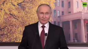 Putin speaks to media in Harbin