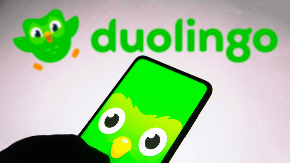 Duolingo se plie à la demande LGBT de la Russie