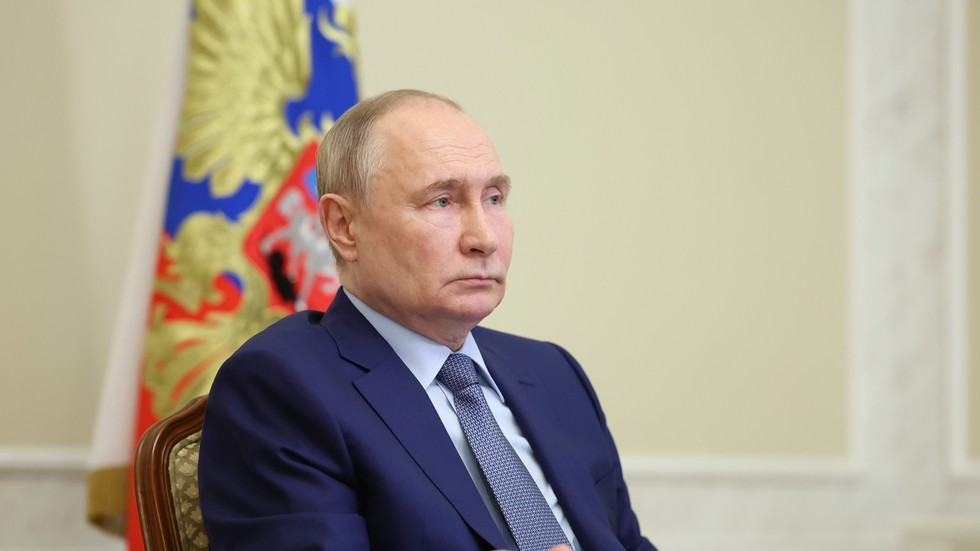 Nothing will change after US elections – Putin