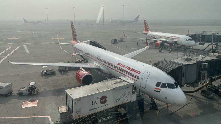 Minor arrested in India over bomb hoax