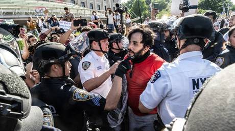 Pro-Palestine protesters ‘occupy’ Brooklyn Museum (VIDEOS)