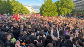 Franse vakbonden roepen op tot massaprotesten tegen ‘extreemrechts’ (VIDEO)