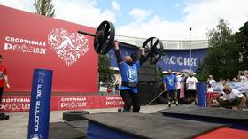 Russia EXPO hosts strongman festival (PHOTO)