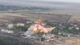 WATCH Russian forces hit Ukrainian command post with powerful airstrike