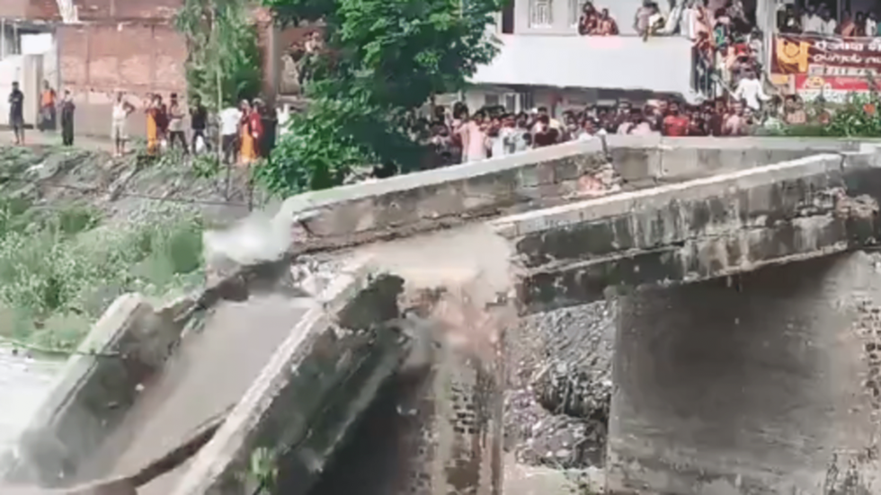 Ten Bridges Collapse In Indian State In 15 Days (videos) — Rt India