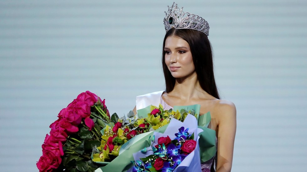 Vencedora nomeada em concurso de beleza na Russia EXPO