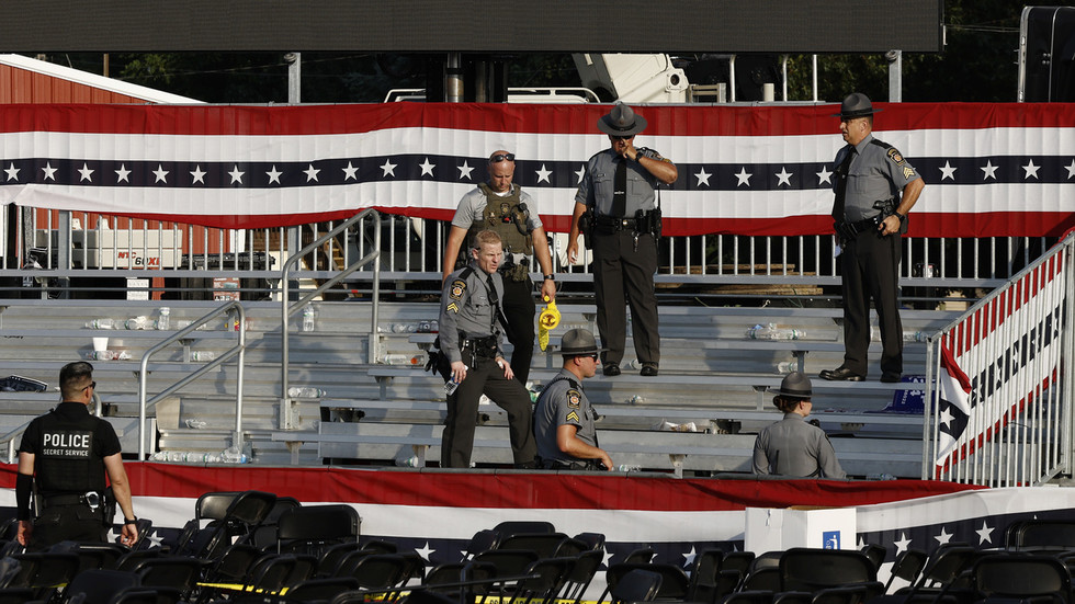 https://www.rt.com/information/601108-trump-attack-security-service-kennedy/Bobby Kennedy slams US Secret Service