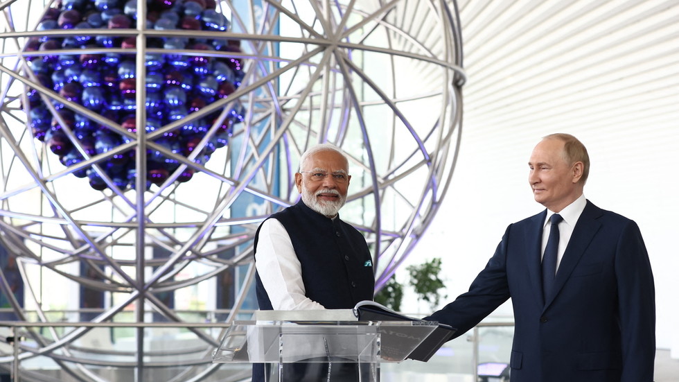 Modi in Moscow: How New Delhi strikes a delicate balance between Russia ...