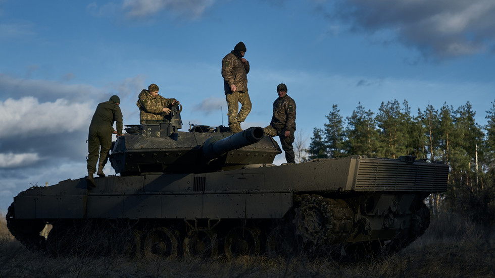 Outro tanque de fabricação alemã destruído – MOD russo