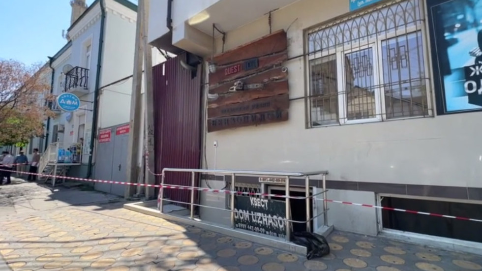 La 'casa del terror' se cobra la vida de dos mujeres jóvenes en el incendio de una sala de escape