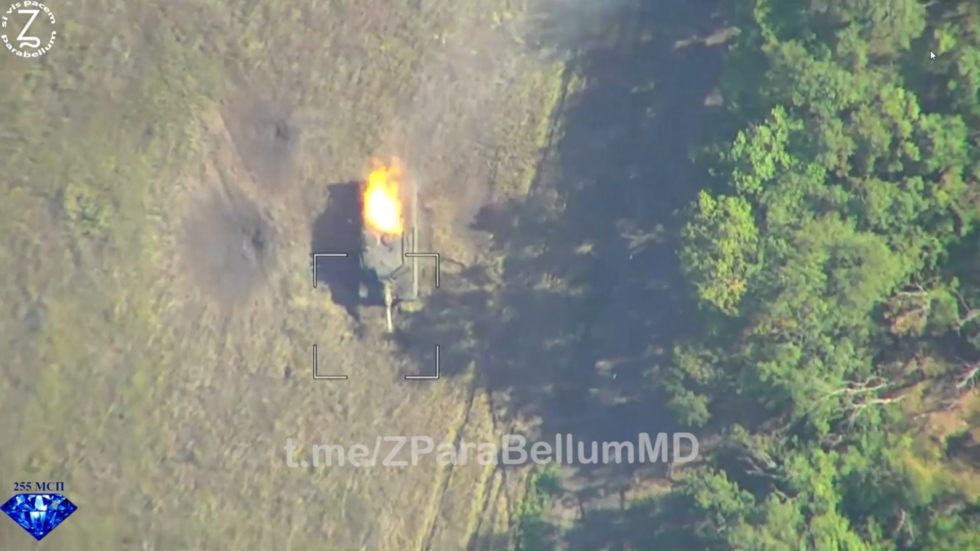 ASSISTA outro tanque ucraniano de fabricação alemã destruído