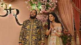 Boris Johnson, Kim Kardashian among dozens of celebrities at wedding of Indian billionaire’s son (VIDEO)