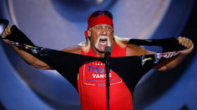 WATCH Hulk Hogan rip off shirt for ‘hero’ Trump