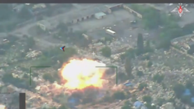 ASSISTA Míssil russo explode QG militar ucraniano
