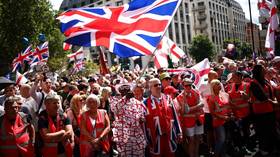 ‘Patriots’ hold huge rally in central London (VIDEOS)