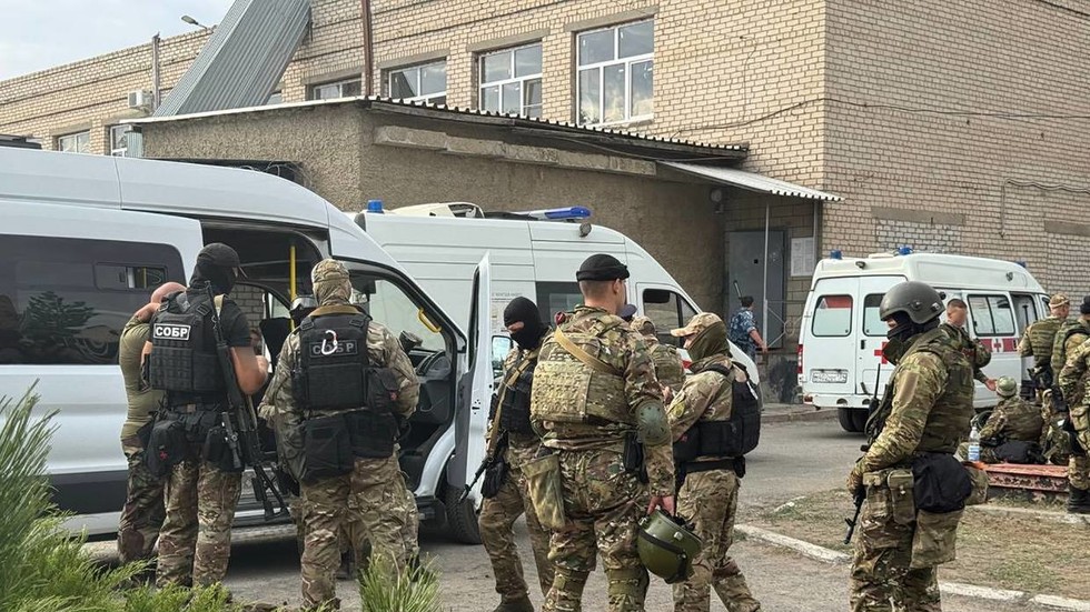 All hostages in Russian prison rescued