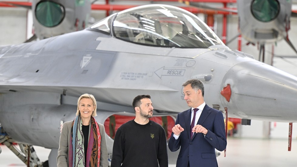 US giving Ukraine better F-16 tech than fellow NATO members – media