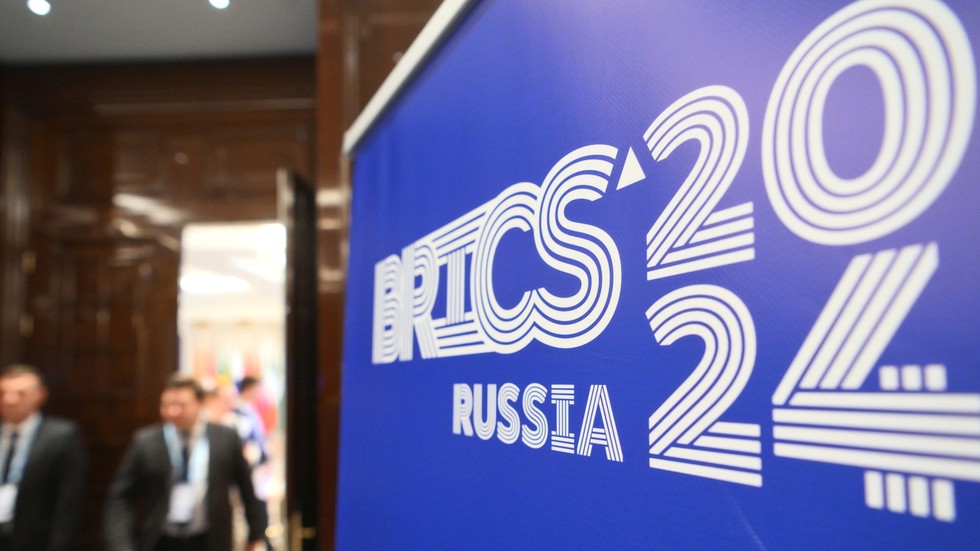 Rússia sedia fórum de jovens diplomatas do BRICS+