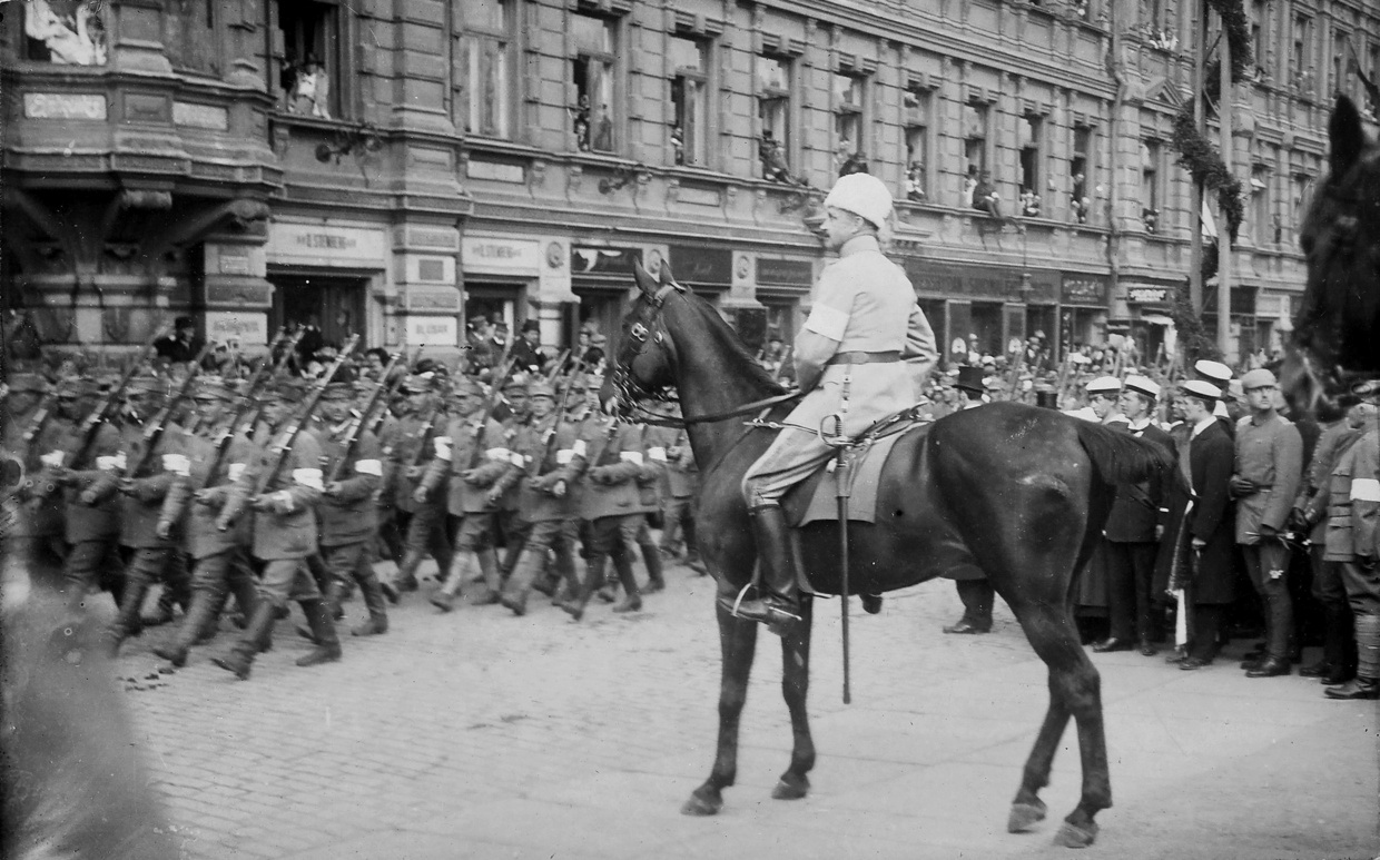 Man erinnert sich an diesen Mann als russischen Offizier, finnischen Politiker und Hitlers Verbündeten. Hier ist seine Geschichte