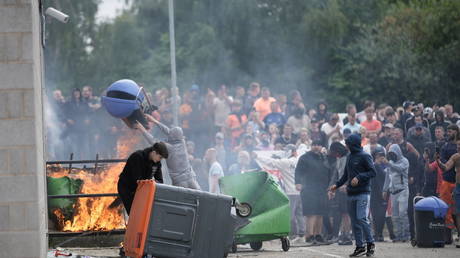 Anti-migration protesters riot outside the Holiday Inn Express in Rotherham, England, August 4, 2024