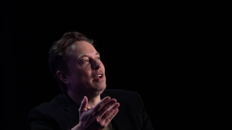 Musk Proposes Interview with Kamala Harris