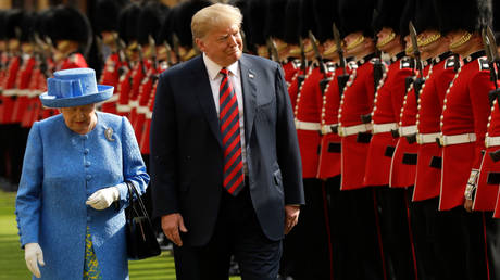 Trump claims he was Queen Elizabeth II's "favorite president" – Daily Mail