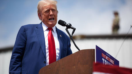 Trump claims Harris did not denounce anti-Semitism