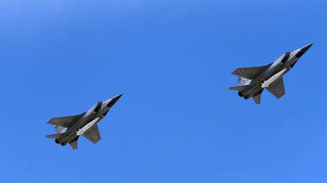 FILE PHOTO: Mikoyan MiG-31 fighter with Kinzhal hypersonic missile.